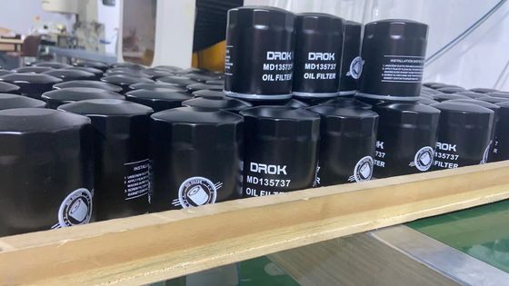 15208-65F00 15208-65F0A Engine Oil Filters Nissan Kia Ford Mazda Oil Filters